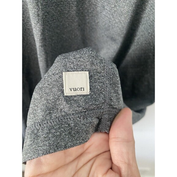 Vuori Tradewind Performance T-Shirt 2.0 Mens XL Grey Heathered Pocket - Picture 3 of 6